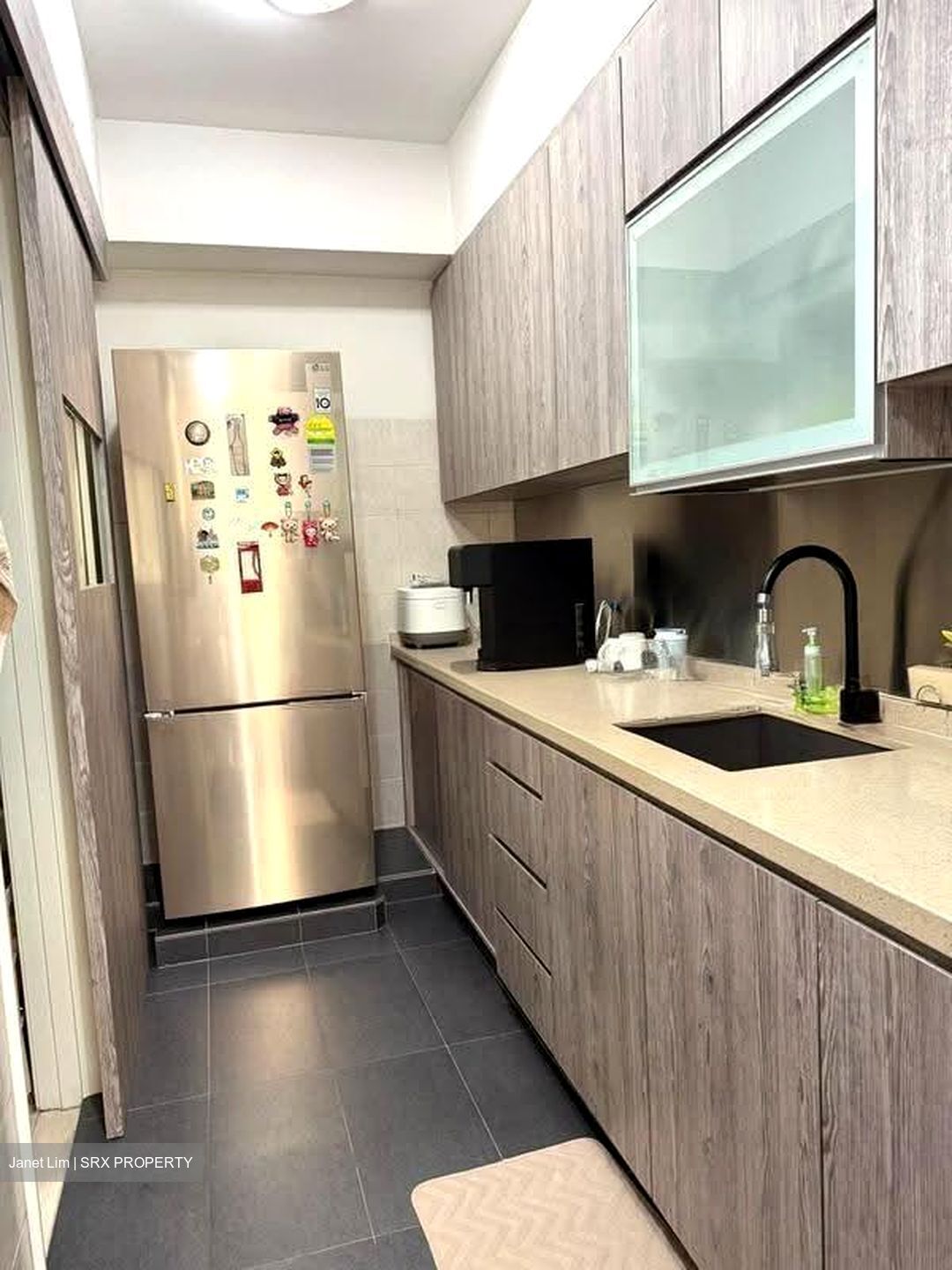 Sunrise Gardens (D28), Condominium #635235031